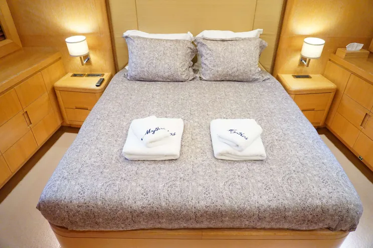 Charter Yacht MYTHOS G - Posilippo Technema 85 - 4 Cabins - Athens - Santorini - Greece