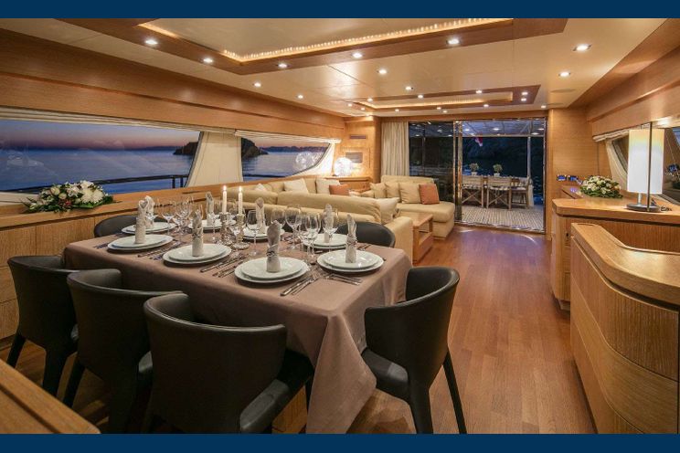 Charter Yacht MYTHOS G - Posilippo Technema 85 - 4 Cabins - Athens - Santorini - Greece