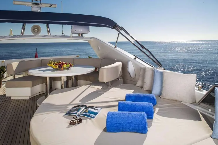 Charter Yacht MYTHOS G - Posilippo Technema 85 - 4 Cabins - Athens - Santorini - Greece