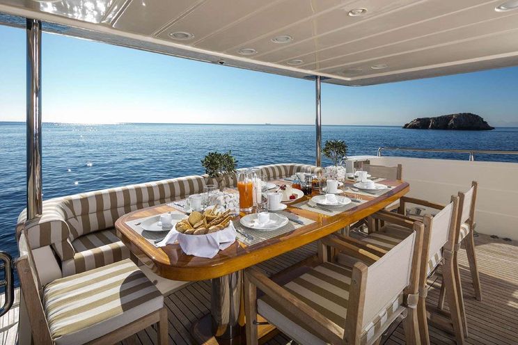 Charter Yacht MYTHOS G - Posilippo Technema 85 - 4 Cabins - Athens - Santorini - Greece