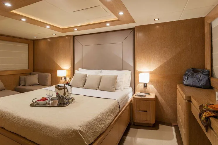 Charter Yacht MYTHOS G - Posilippo Technema 85 - 4 Cabins - Athens - Santorini - Greece