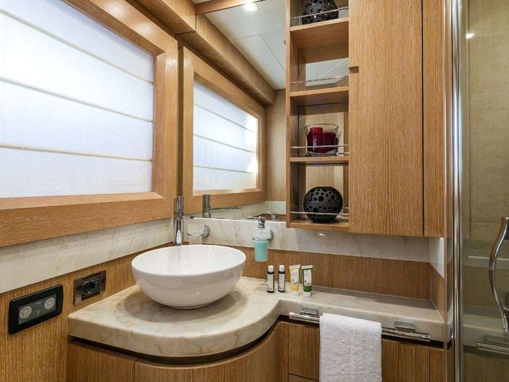MYTHOS G - Posilippo Technema 85 ft.,bathroom MYTHOS G - Posilippo Technema 85 ft.,bathroom