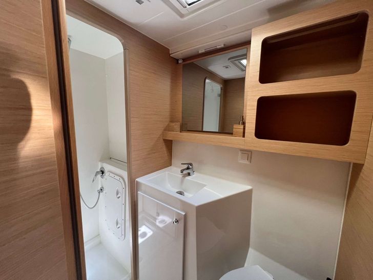 MARES - Lagoon 42,private bathroom MARES - Lagoon 42,private bathroom