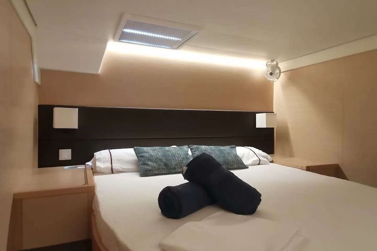 Charter Yacht LAGOON 560 S2 - Lagoon 560 - 6 Cabins - Ibiza - Mallorca - Spain