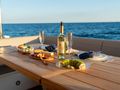 MILAMO Sunseeker 76 - alfresco dining set up MILAMO Sunseeker 76 - alfresco dining set up