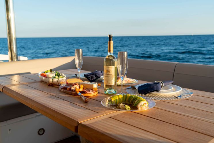 Charter Yacht MILAMO - Sunseeker 76 Yacht - 4 Cabins - Nassau - Exumas - Bahamas