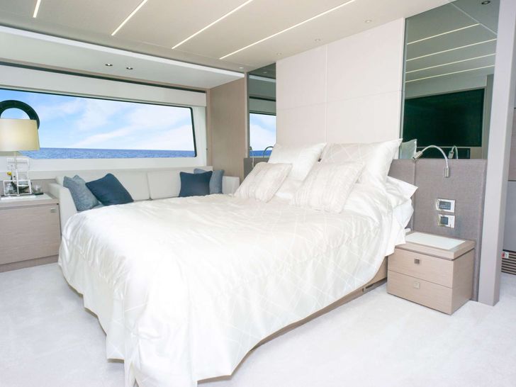 MILAMO Sunseeker 76 - master cabin MILAMO Sunseeker 76 - master cabin
