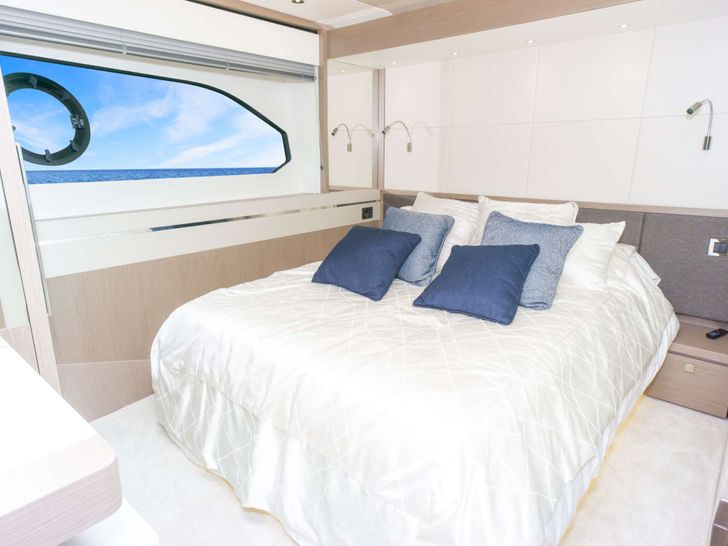 MILAMO Sunseeker 76 - VIP cabin 2 MILAMO Sunseeker 76 - VIP cabin 2
