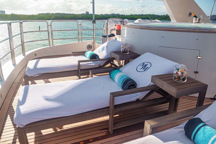 Charter Yacht MAMMA MIA - Benetti Classic 120 - St Martin - St Barths - Leewards - Caribbean