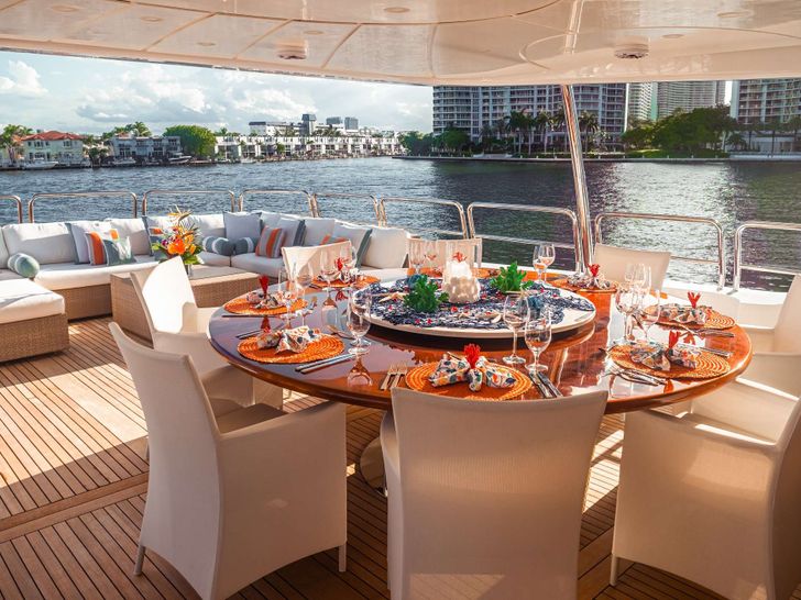 Alfresco dining Alfresco dining