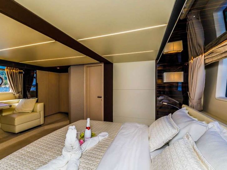 MY KARAT II - Azimut 66,master cabin MY KARAT II - Azimut 66,master cabin