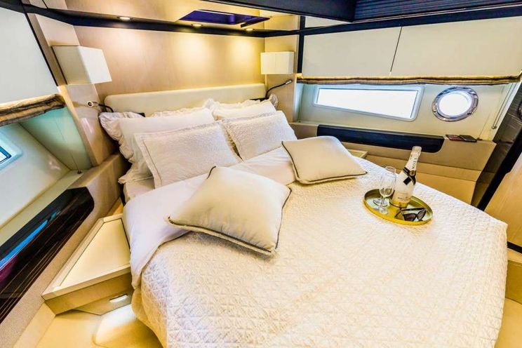 Charter Yacht MY KARAT II - Azimut 66 - 4 Cabins - Kastela - Split - Dubrovnik - Hvar - Croatia