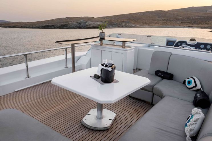 Charter Yacht SHIVA - Cantieri di Pisa 26m - 5 Cabins - Mykonos - Athens - Greece
