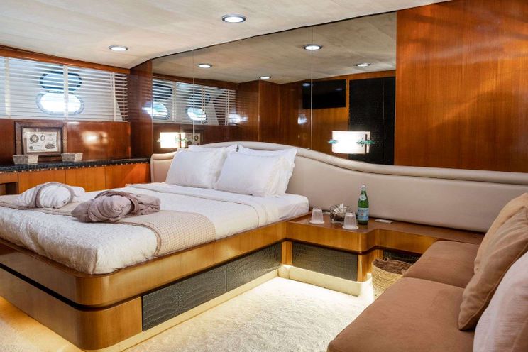 Charter Yacht SHIVA - Cantieri di Pisa 26m - 5 Cabins - Mykonos - Athens - Greece