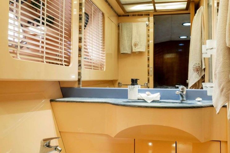 Charter Yacht SHIVA - Cantieri di Pisa 26m - 5 Cabins - Mykonos - Athens - Greece