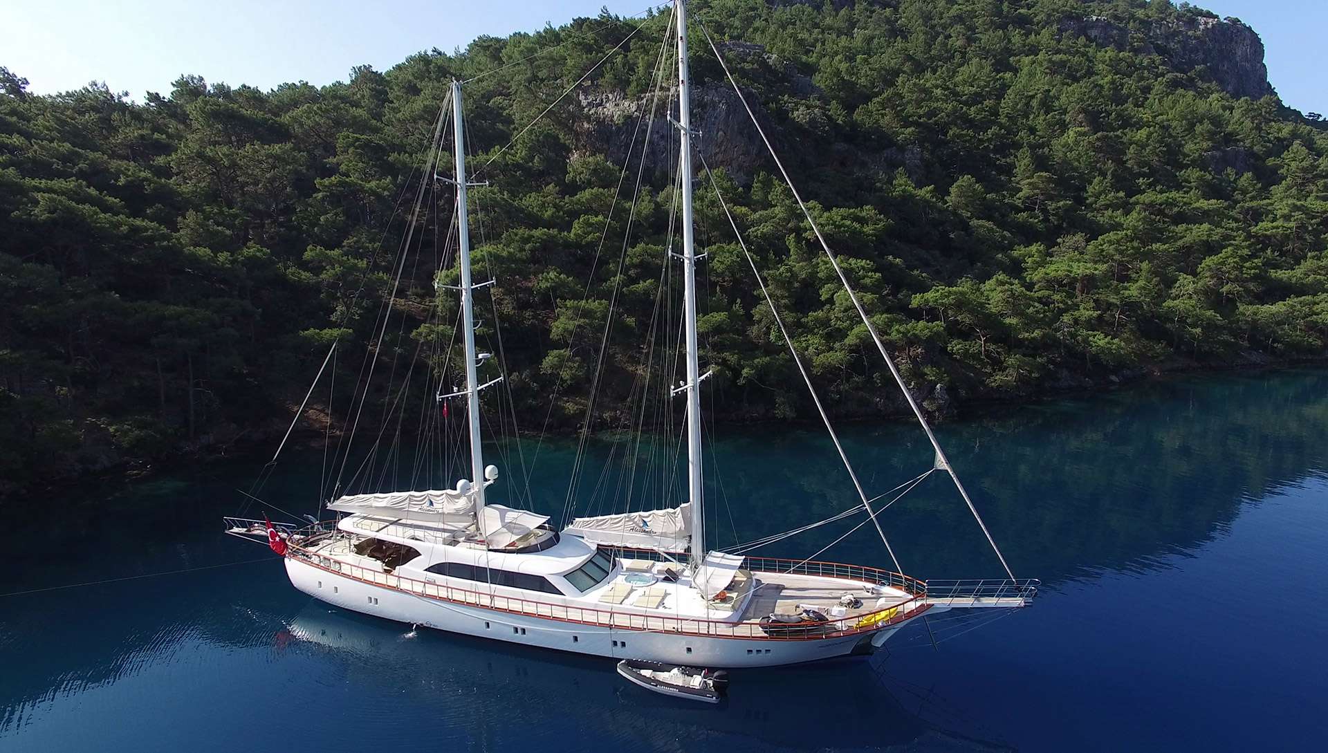 ALESSANDRO I Custom Sailing Yacht 40m - anchored