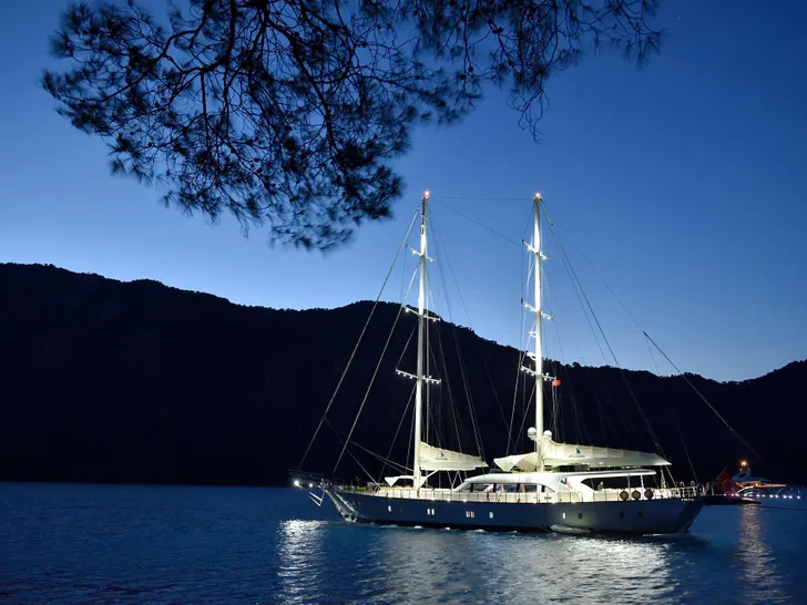 ALESSANDRO I Custom Sailing Yacht 40m - at night ALESSANDRO I Custom Sailing Yacht 40m - at night