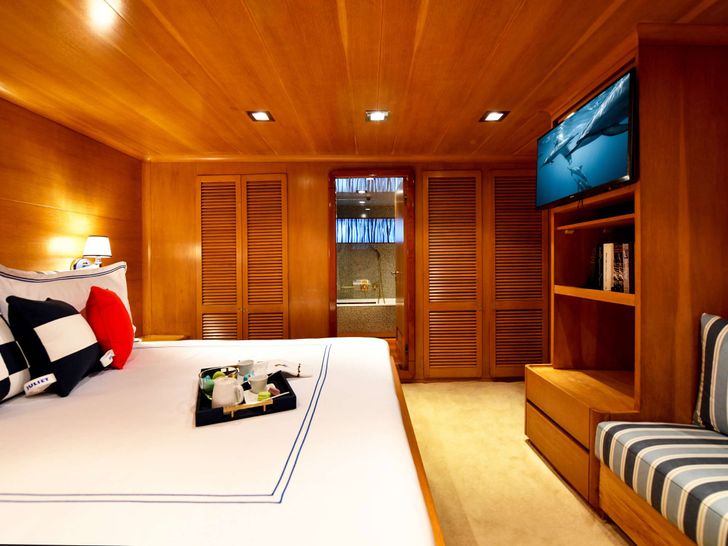 SOMETHING COOL CRN Ancona 45m - VIP cabin 2 SOMETHING COOL CRN Ancona 45m - VIP cabin 2