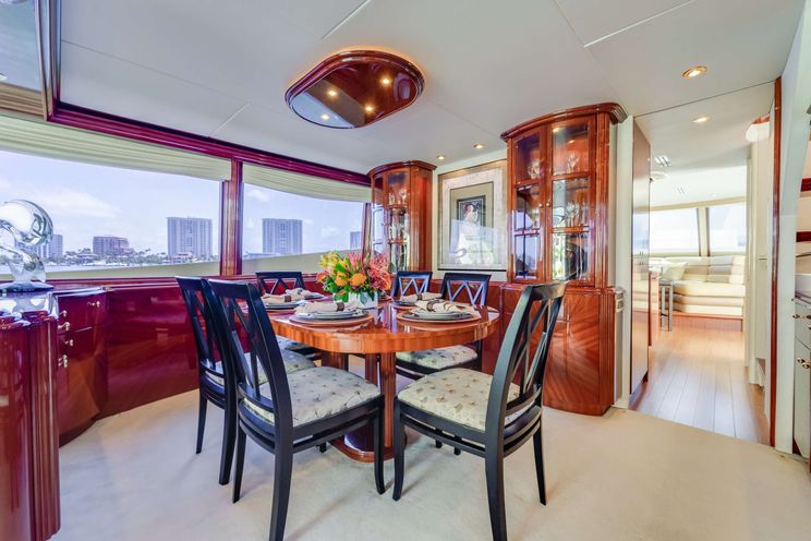 Charter Yacht COPAY - Lazzara 80 SC - 3 Cabins - Nassau - Exumas - Bahamas