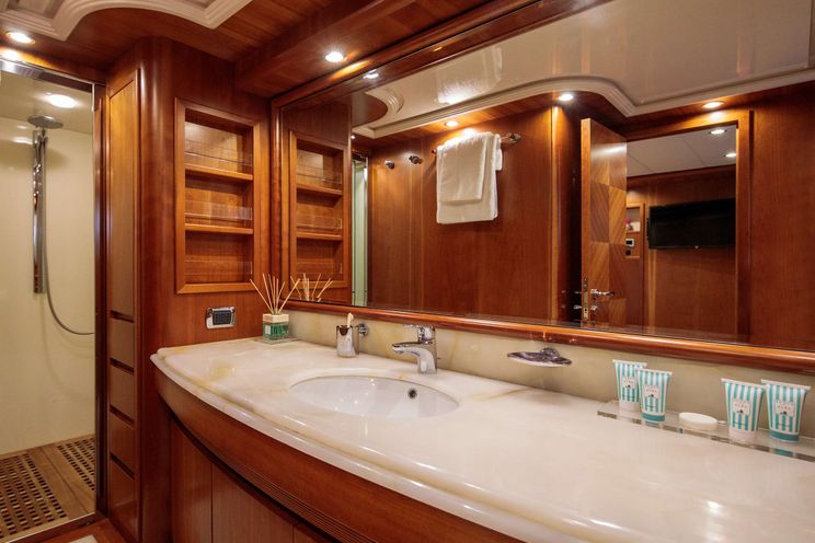 Charter Yacht FREEDOM - Alalunga 78 - 4 Cabins - Athens - Mykonos - Paros - Cyclades - Greece