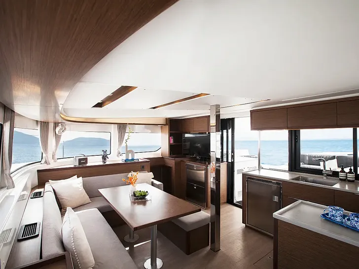KAIZEN - Lagoon 46 - galley KAIZEN - Lagoon 46 - galley
