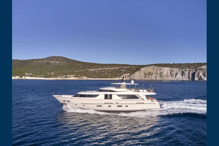 Charter Yacht FLOR - Sanlorenzo SD92 - 4 Cabins - Athens - Mykonos - Paros