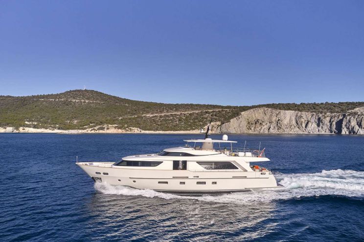 Charter Yacht FLOR - Sanlorenzo SD92 - 4 Cabins - Athens - Mykonos - Paros