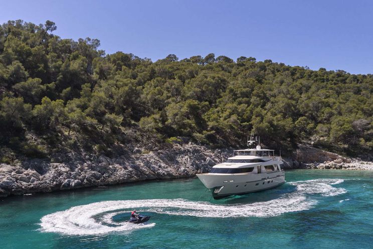 Charter Yacht FLOR - Sanlorenzo SD92 - 4 Cabins - Athens - Mykonos - Paros