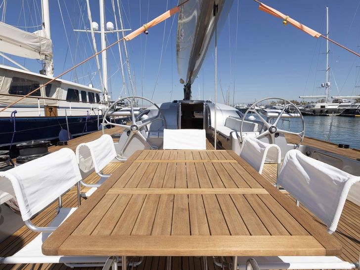S/Y MELITI Garcia 26m - upper deck dining area S/Y MELITI Garcia 26m - upper deck dining area
