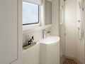 FLOR DE LUNA - main cabin vanity unit and shower