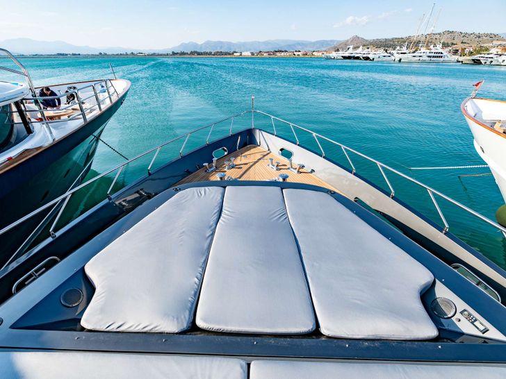 EVA - Foredeck EVA - Foredeck