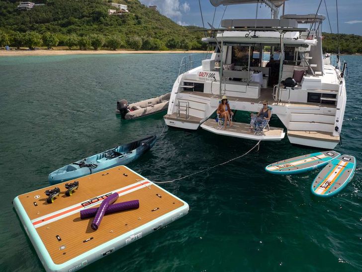 SALTY DOG Leopard 50 - aft shot SALTY DOG Leopard 50 - aft shot