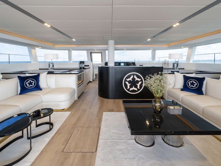 ONE PLANET Sunreef 70 Eco - saloon ONE PLANET Sunreef 70 Eco - saloon