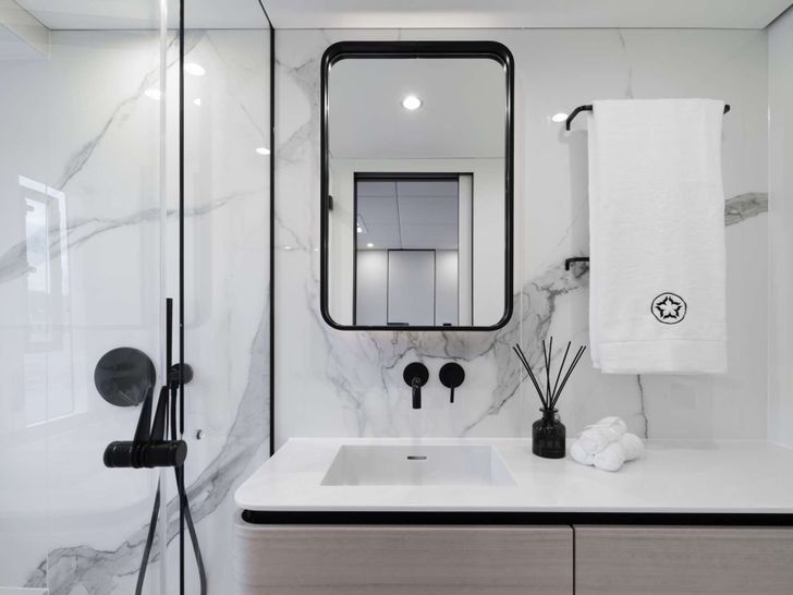 ONE PLANET Sunreef 70 Eco - cabin bathroom ONE PLANET Sunreef 70 Eco - cabin bathroom