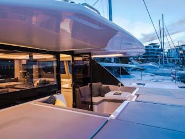 HAZEL DELLA - Leopard 50,bow bronzing area HAZEL DELLA - Leopard 50,bow bronzing area