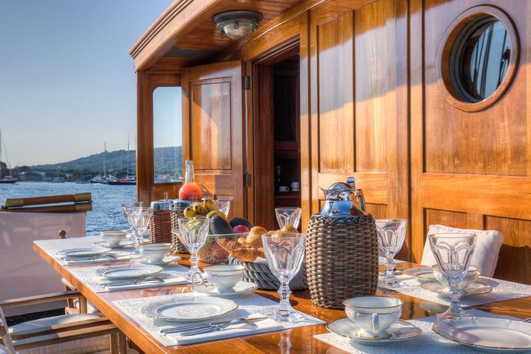 Charter Yacht TRINAKRIA - Gulet 49 m - 5 Cabins - South of France - French Riviera - Corsica - Naples - Sicily - Sardinia