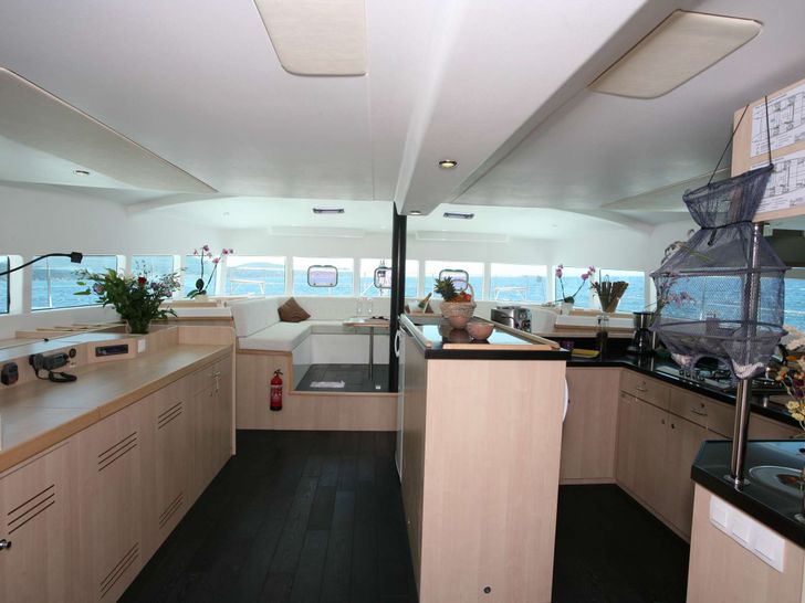 JAMAICA - Catlante 600,galley JAMAICA - Catlante 600,galley