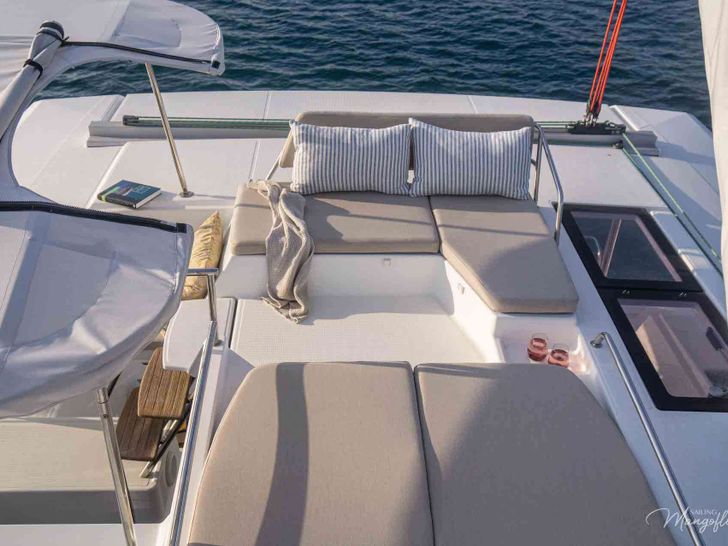 MANGOFLOAT - Fountaine Pajot Helia 44,flybridge MANGOFLOAT - Fountaine Pajot Helia 44,flybridge
