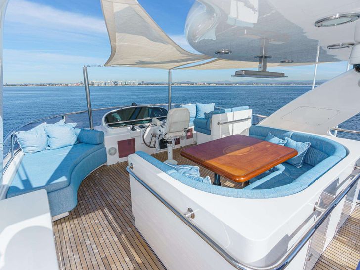 ALMOST THERE - Horizon 106,flybridge seating ALMOST THERE - Horizon 106,flybridge seating