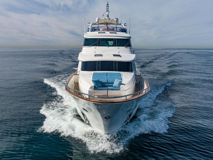 ALMOST THERE - Horizon 106,cruising bow view ALMOST THERE - Horizon 106,cruising bow view