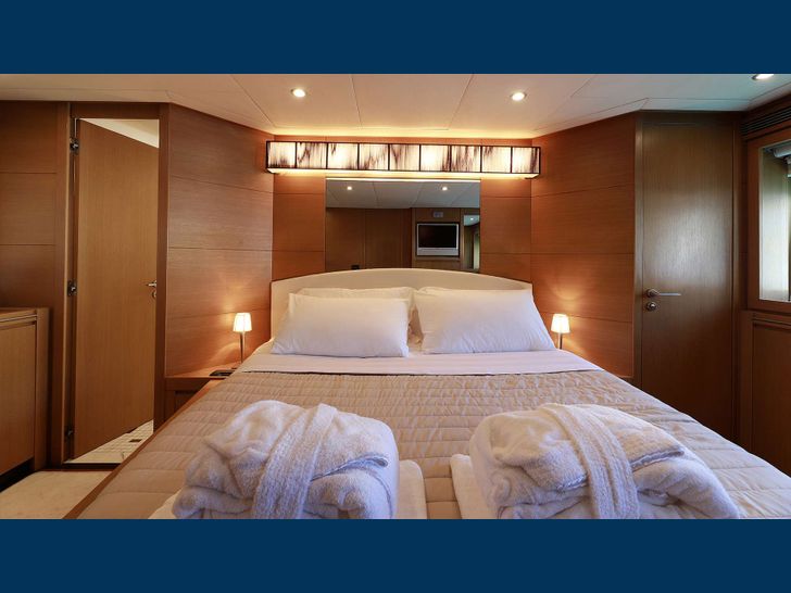 LUKAS - Filippetti Yacht 24m,VIP cabin