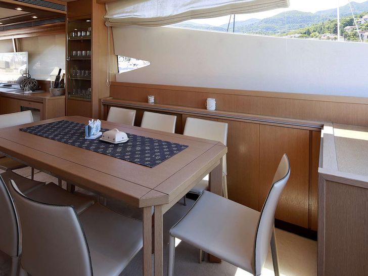 LUKAS - Filippetti Yacht 24m,indoor dining LUKAS - Filippetti Yacht 24m,indoor dining