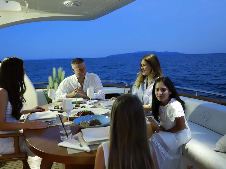 LUKAS - Filippetti Yacht 24m,aft alfresco dinner LUKAS - Filippetti Yacht 24m,aft alfresco dinner