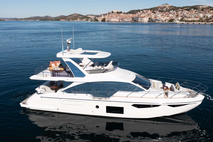 Charter Yacht ALIBABA