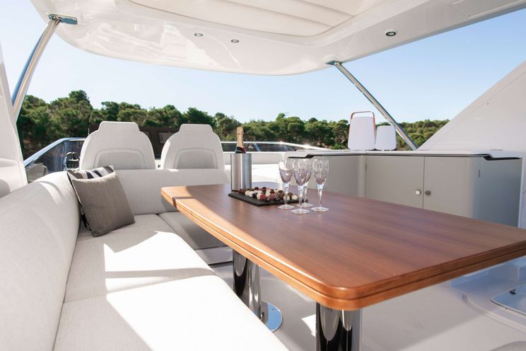 Charter Yacht ALIBABA