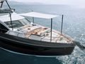 DONNA - Azimut 68 Fly,bow lounge and sun beds