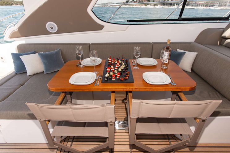 Charter Yacht FELLOW III - Azimut Atlantis 50 HT - 3 Cabins - Sibenik - Split - Dubrovnik - Croatia