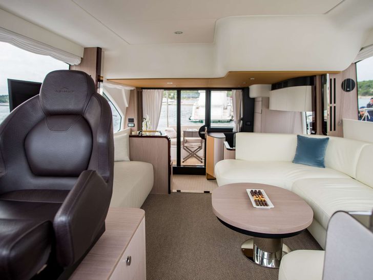 MAWI - Azimut 55 Fly,saloon and cockpit MAWI - Azimut 55 Fly,saloon and cockpit