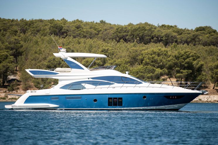 Charter Yacht MY LAURA - Azimut 60 Fly - 3 Cabins - Sibenik - Split - Croatia