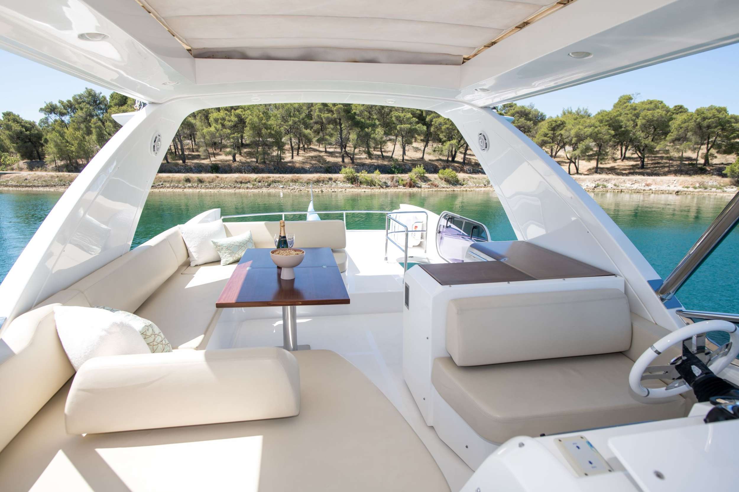 Charter Yacht MY LAURA - Azimut 60 Fly - 3 Cabins - Sibenik - Split - Croatia
